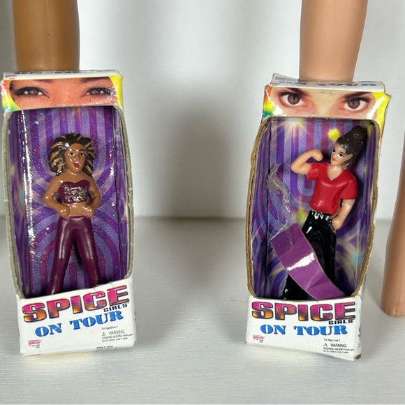 Spice Girls Barbie Doll Lot of 5 Collection Barbie Size And Smaller Figures - Picture 4 of 4